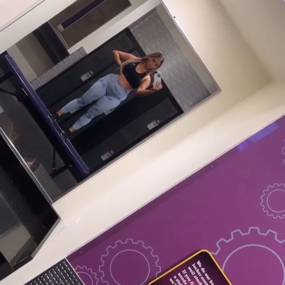 Meet your Posher, Roxy ✨ - Picture 6 of 6